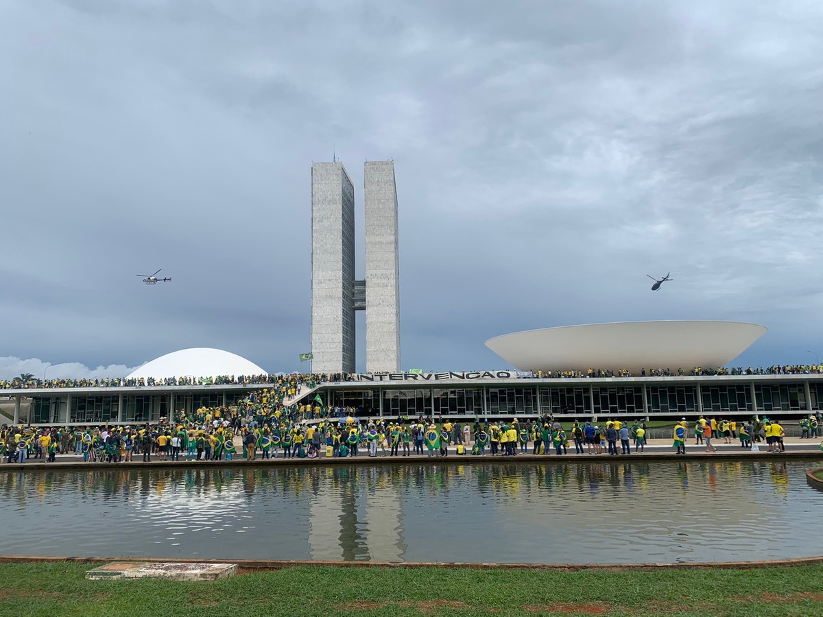 Deputados bolsonaristas querem CPI contra ‘prisões ilegais’
