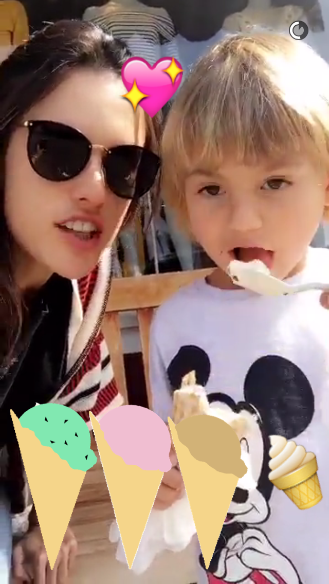 Um dia com Alessandra Ambrosio e os pequenos Noah e Anja  (Foto: Reprodução/Snapchat )