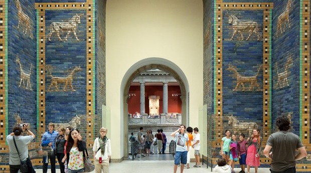 O Pergmanon Museum guarda histórias sobre a Babilônia (Foto:  Staatliche Museen zu Berlin/Achim Kleuker/Reprodução )