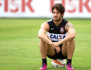Pato no treino do Corinthians (Foto: Daniel Augusto Jr. / Ag. Corinthians)