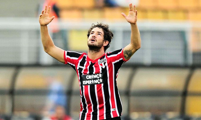Pato volta ao Beira-Rio contra o Inter para manter boa fase pelo São Paulo