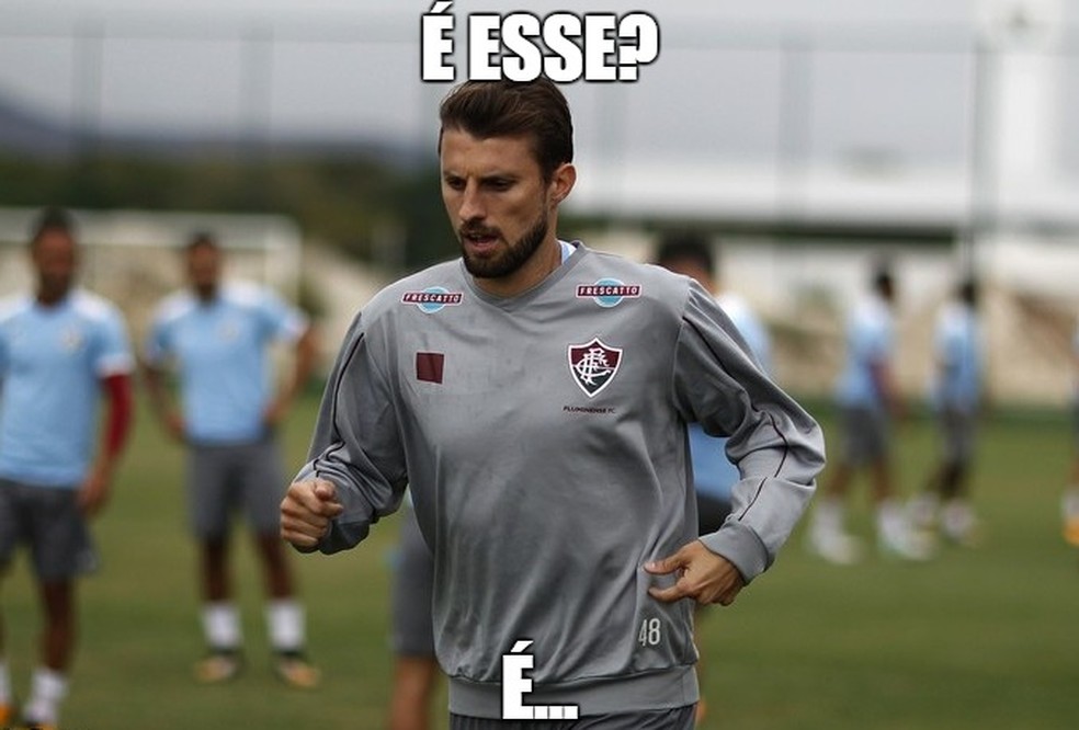 Já o zagueiro está apalavrado para defender o Corinthians em 2018 (Foto: GloboEsporte.com)