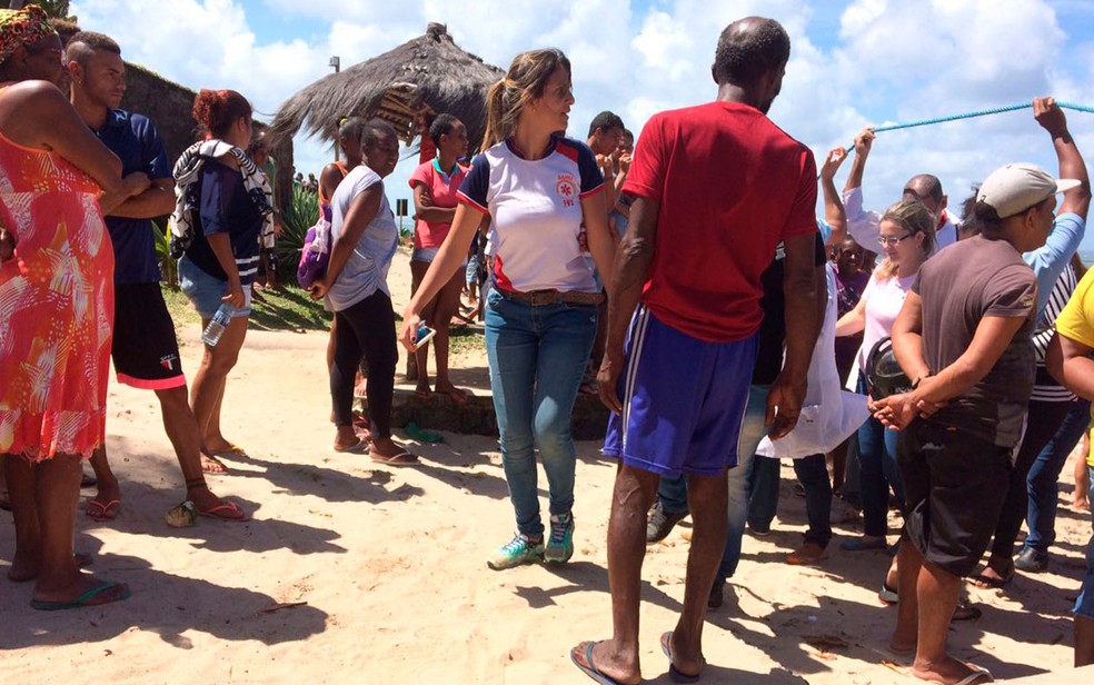 Acidente matou mais de 20 pessoas em Mar Grande (Foto: Juliana Almirante/G1)