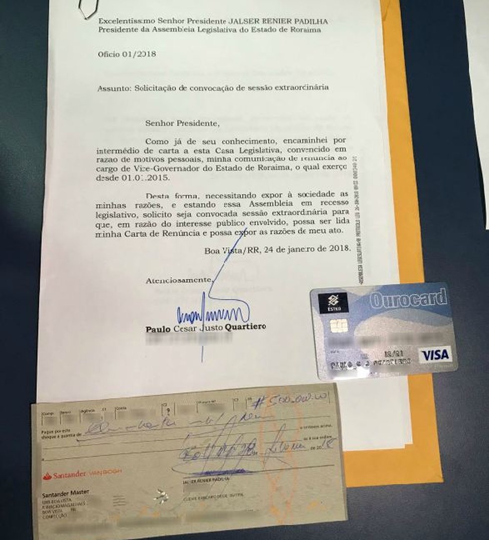 Carta de renúncia, cartão bancário e cheque foram apreendidos dentro da vice-governadoria, segundo o governo de Roraima (Foto: Inaê Brandão/G1 RR)