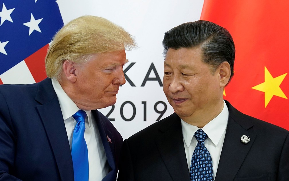 Donald Trump e Xi Jinping se encontraram em Osaka, no Japão. — Foto: Kevin Lamarque / Reuters