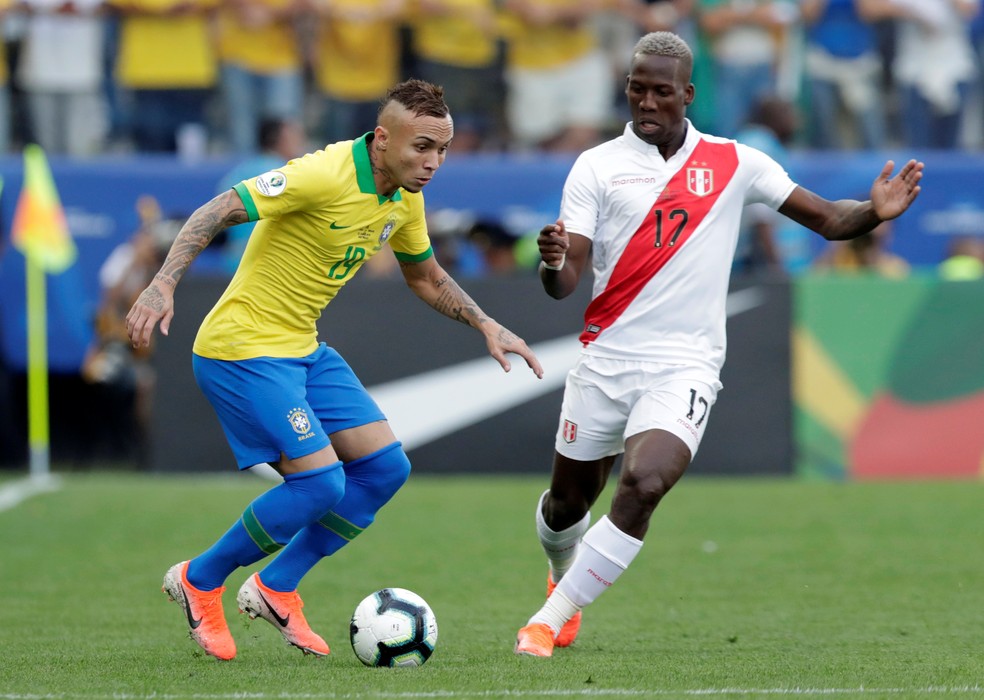 Everton brilhou com o Brasil na Copa América — Foto: REUTERS/Henry Romero