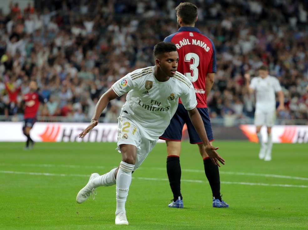 Rodrygo, do Real Madrid, comemora o gol marcado contra o Osasuna — Foto: REUTERS/Juan Medina