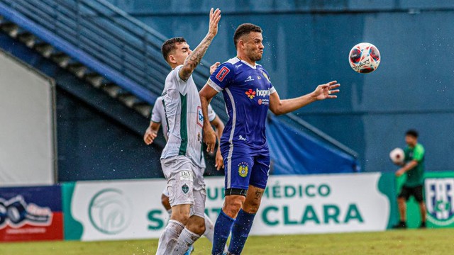 Nacional e Manaus empataram no primeiro tempo