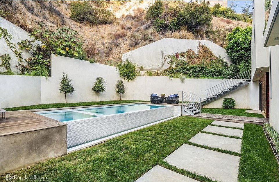 Mansão de Hugh Hefner herdada por Crystal Harris Hollywood Hills (Foto: Divulgação Imobiliária Douglas Elliman)