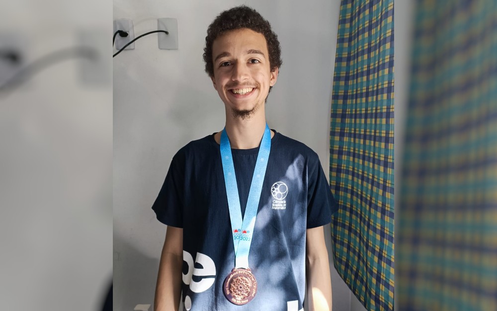 Estudante goiano conquista medalha de bronze na Olimpíada Internacional de Matemática, na Noruega