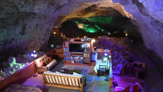 Caverna foi formada há 65 milhões de anos e não abriga bichos capazes de assustar o turista — Foto: Grand Canyon Caverns