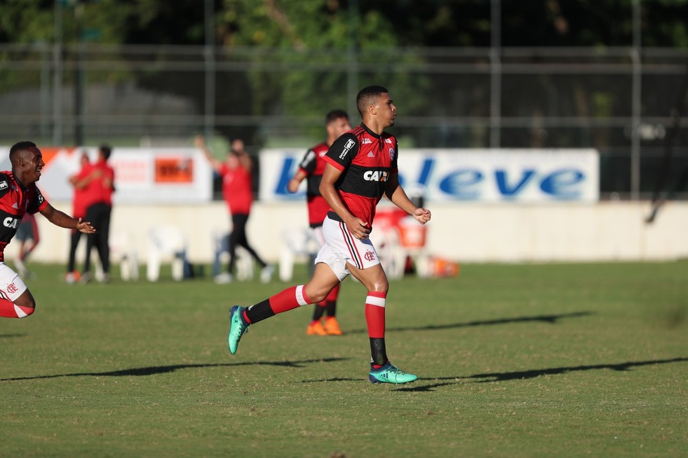 Herói no Sub-20, Vitor Gabriel se inspira em Guerrero e promete gols contra o Vasco