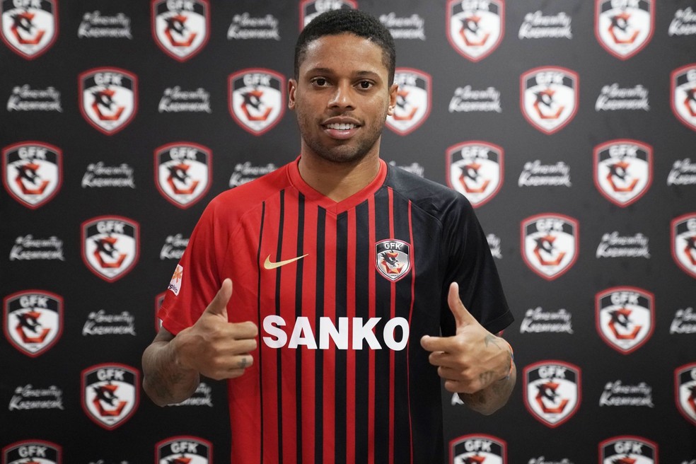 Ex-Grêmio, centroavante André acerta com clube da Turquia por dois anos