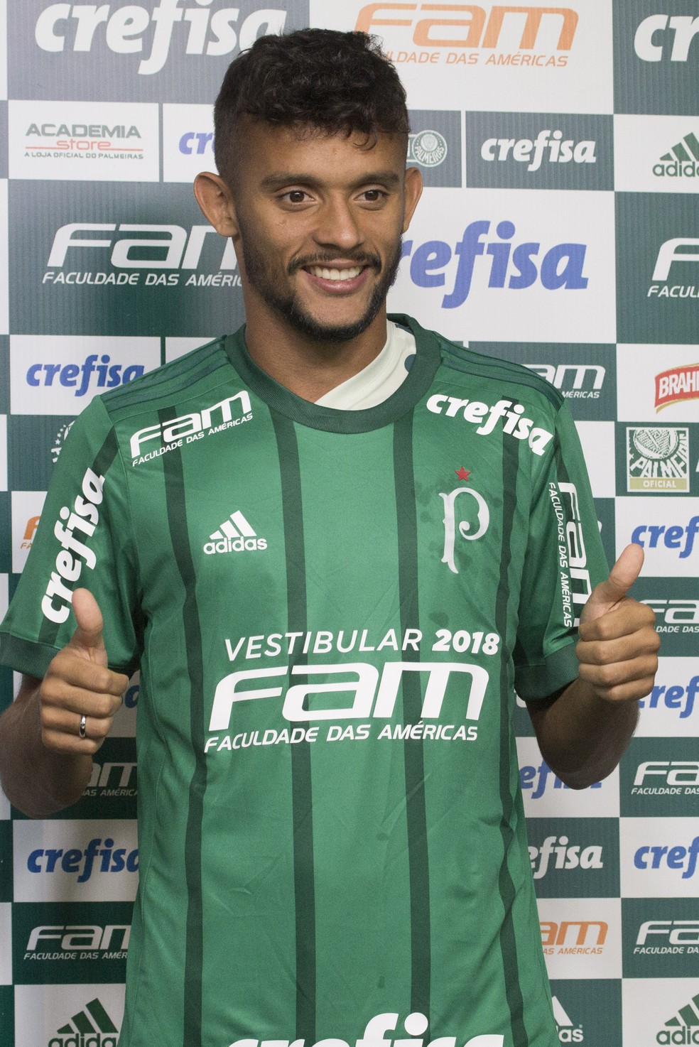 Gustavo Scarpa apresentado no Palmeiras (Foto: MISTER SHADOW/ASI/ESTADÃO CONTEÚDO)