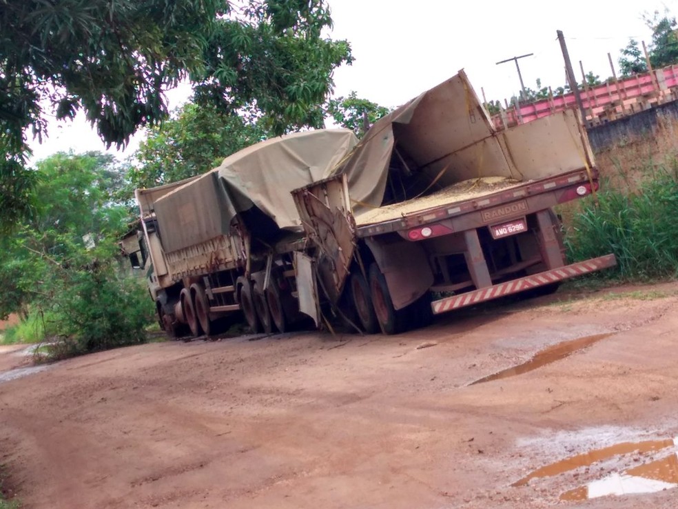 Motorista da carreta realizou exames e teve prisão preventiva decretada pela Justiça. (Foto: Divulgação/ PRE)