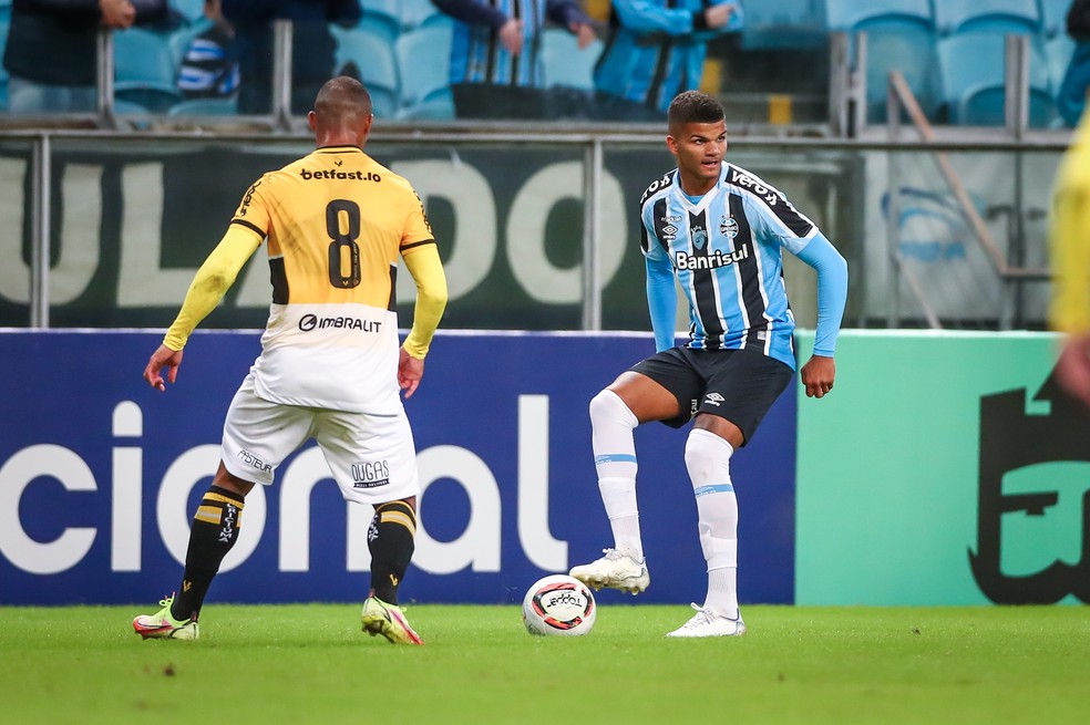 Sarará foi um dos mais jovens do Grêmio contra o Criciúma — Foto: Lucas Uebel/Divulgação/Grêmio