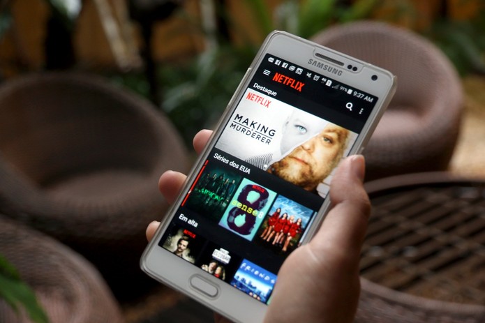 Netflix no smartphone (Foto: Carolina Ochsendorf/TechTudo)