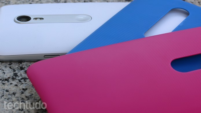 Moto G 3 vem com opções de personalizações do design (Foto: Luana Marfim/TechTudo)
