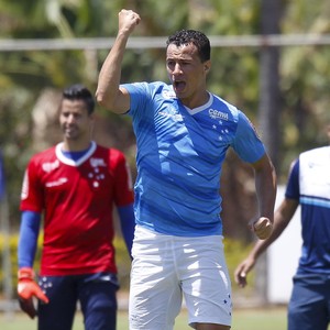 Cruzeiro vai enxugar grupo e já sabe quem fica e quem deixa Toca em 2016