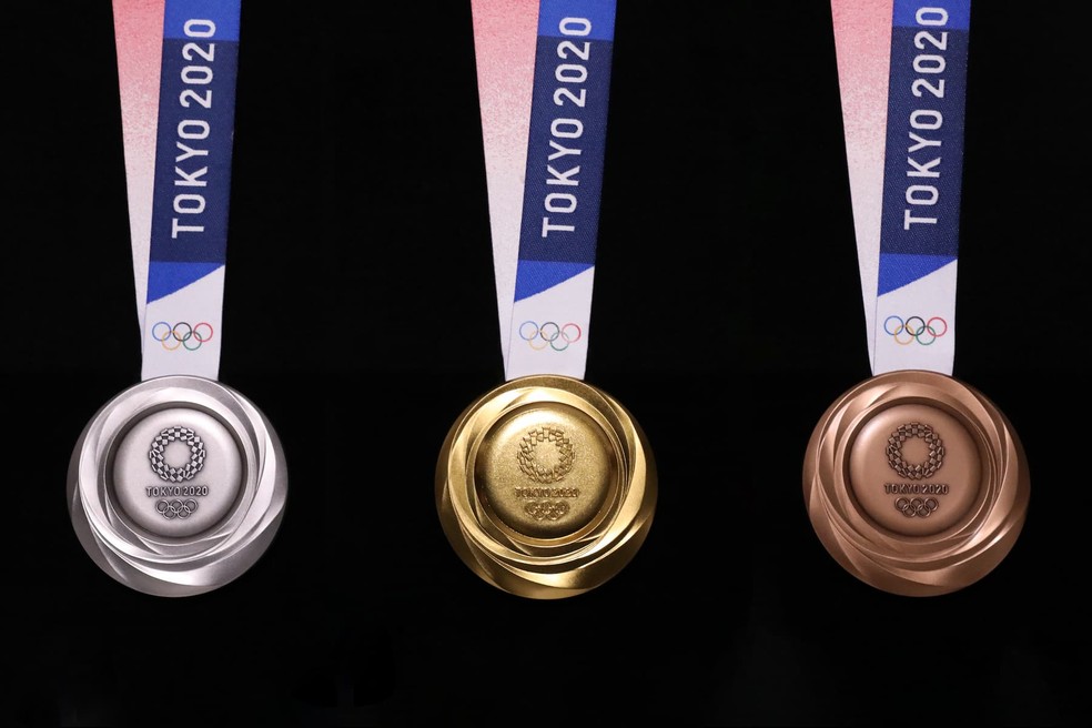 Parte de trs das medalhas das Olimpadas de Tquio  Foto: Reproduo/Tokyo 2020