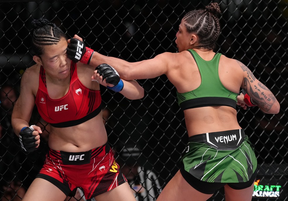 Mayra Sheetara Wu Yanan UFC Luque x Muhammad 2 — Foto: Getty Images