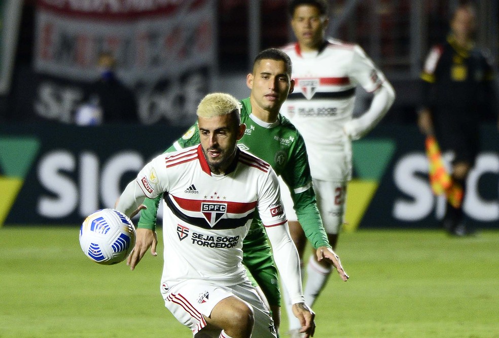 São Paulo empatou em casa com a Chapecoense no primeiro turno — Foto: Marcos Ribolli