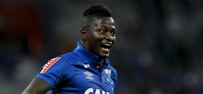 TST estabelece valor a ser pago por Riascos para deixar o Cruzeiro