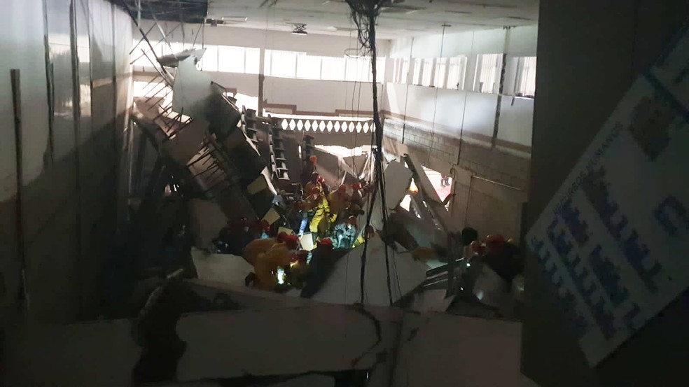 Desabamento em Itapecerica — Foto: Divulgação/Bombeiros