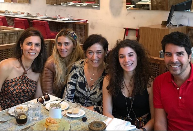 Vanessa Bueno, Carolina Dieckmann, Lília Cabral, Giulia Figueiredo e Alex Lerner (Foto: Reprodução/Instagram)