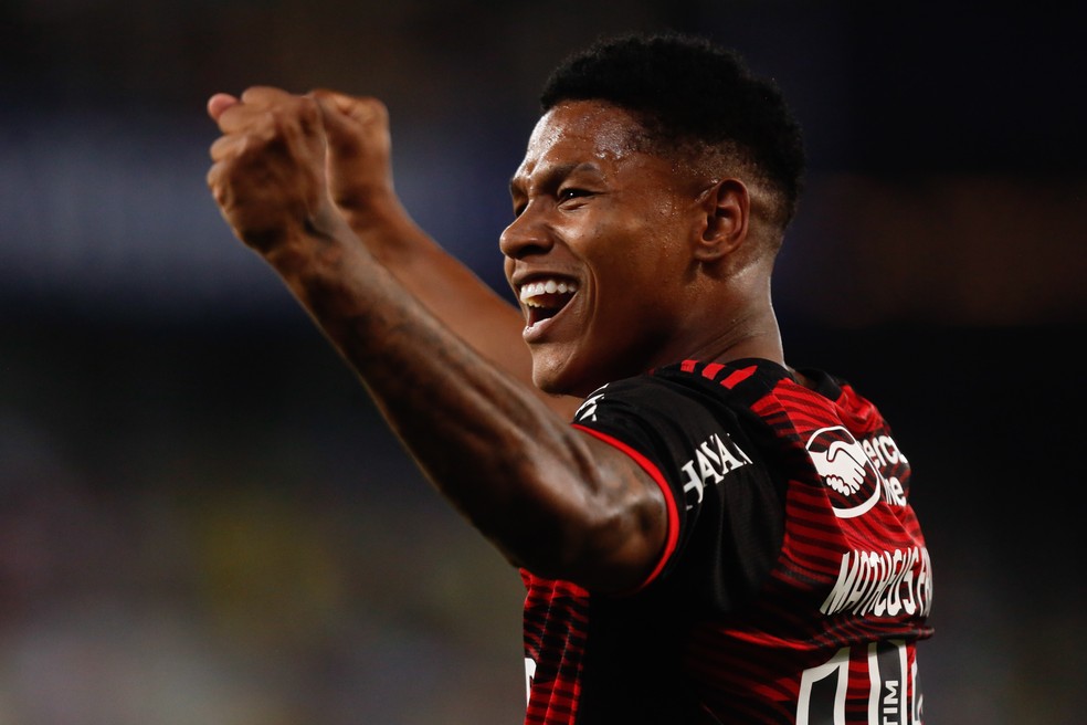Matheus Fran&ccedil;a comemora gol contra o Cuiab&aacute;, o primeiro do Flamengo &mdash; Foto: Gilvan de Souza/Flamengo