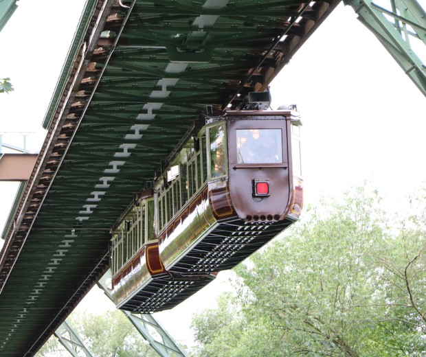 Kaiserwagen of the Suspension Railway Wuppertal, Germany (Foto: Getty Images/iStockphoto)