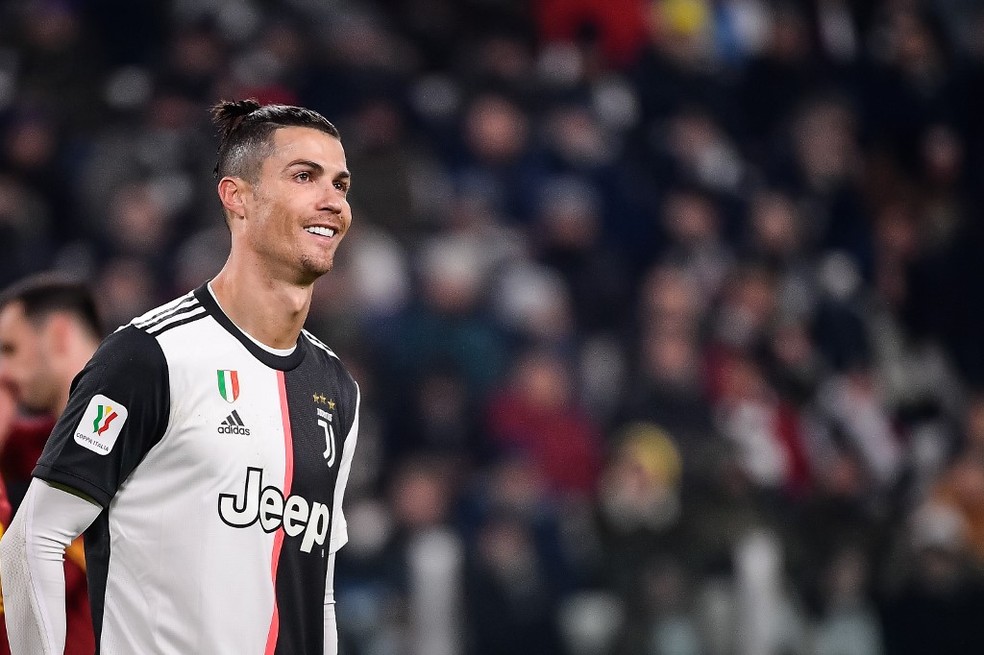 Cristiano Ronaldo marca um na vitória da Juventus sobre a Roma — Foto: SportPhoto24/DPPI