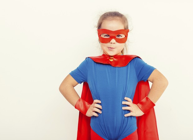 criança; fantasia; super-herói; menina (Foto: Thinkstock)