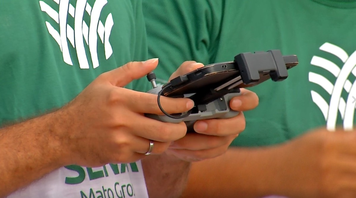 Senar leva capacitação para uso de drones na agricultura a Tangará da ...