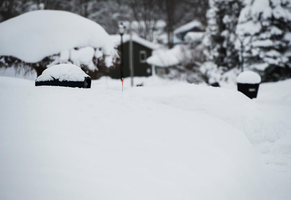 Neve cobre ruas de Erie, na Pensilvâlnia, nos EUA (Foto: REUTERS/Robert Frank)