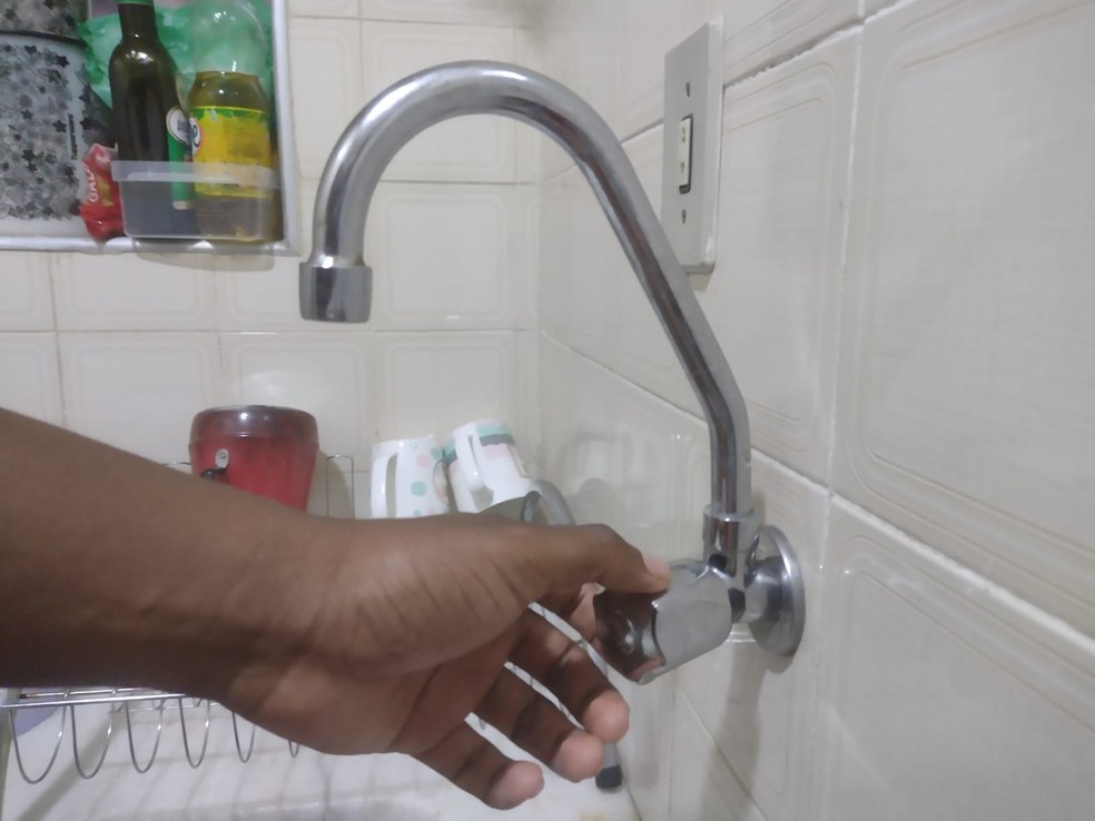 Sete bairros de Parnamirim têm abastecimento de água suspenso — Foto: Gustavo Luiz/g1 