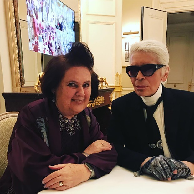Karl is on great form -secrets and stories about the #paris (Foto: @suzymenkesvogue)