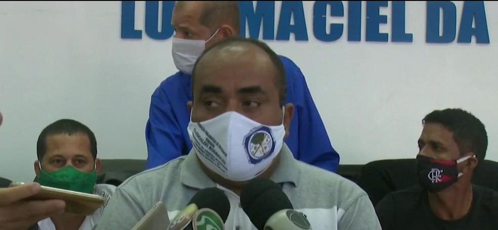 Vereador Clodoaldo Rodrigues toma posse no cargo de prefeito de Cruzeiro do Sul na terça (18) — Foto: Reprodução/Rede Amazônica Acre
