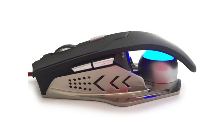 Mouse Gamer Intruder Leadership é projetado com detalhes em LED e tem 2.500 DPI (Foto: Divulgação/Leadership)