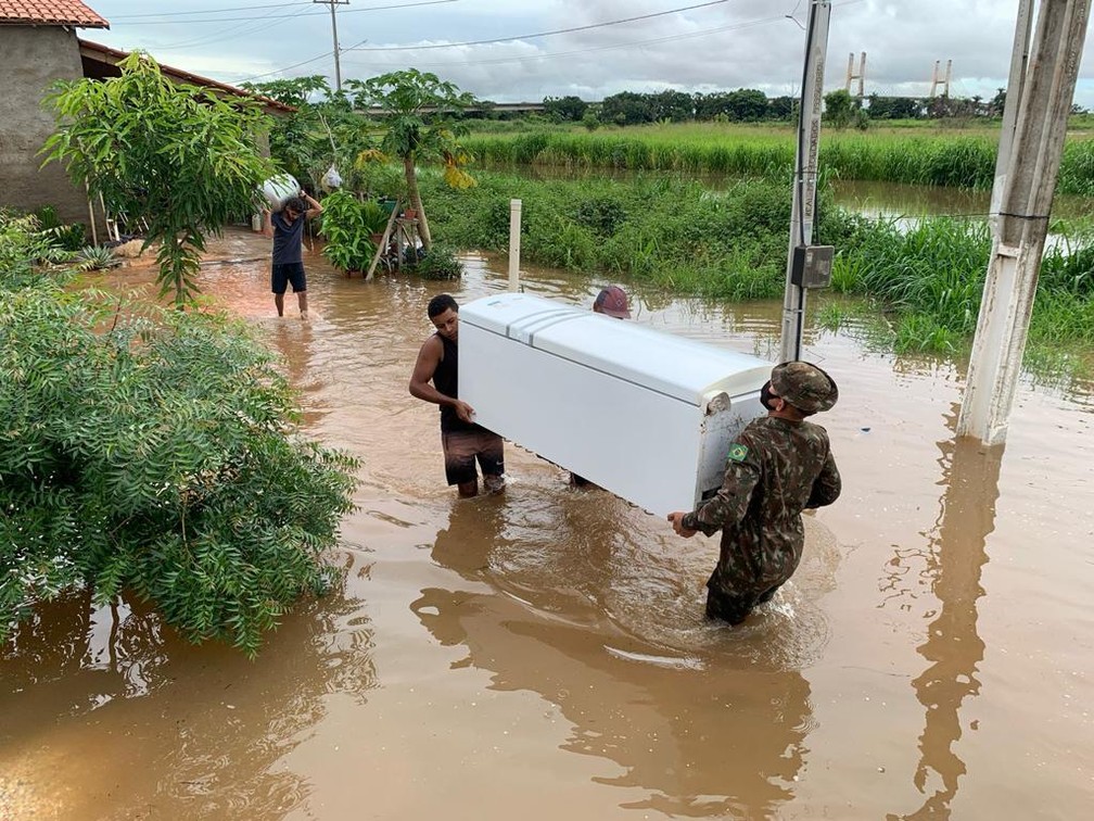 Comando Militar do Norte atuando em Marabá para atender famílias atingidas pelas cheias. — Foto: Reprodução / CMN