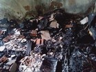 Casa fica parcialmente destruída após incêndio em Itapeva, MG