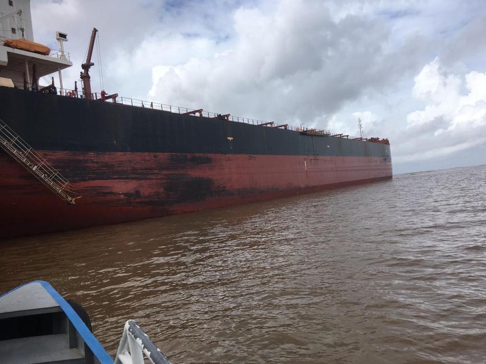 Navio está em quarentena desde sexta-feira (4) — Foto: SVS/Divulgação