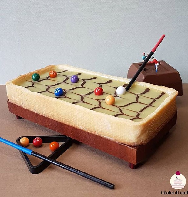 O doce virou mesa de sinuca (Foto: Instagram/ Reprodução)