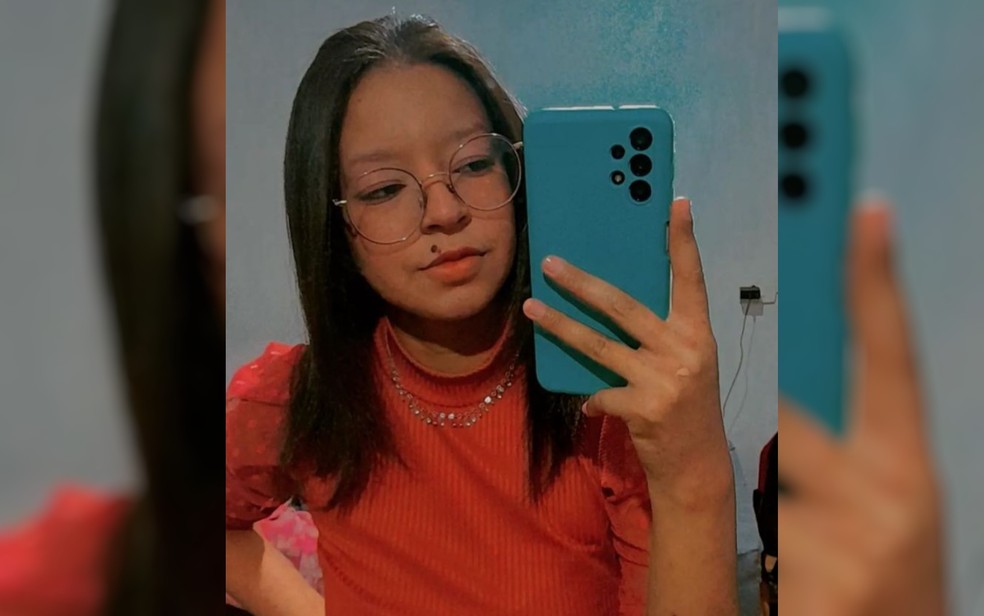 Fernanda Rodrigues, de 17 anos, morreu ao chegar em uma academia em Goiânia  — Foto: Arquivo Pessoal/Maria Elza