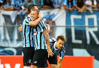 Grêmio transforma fotografia e tem só três remanescentes da estreia de 2014