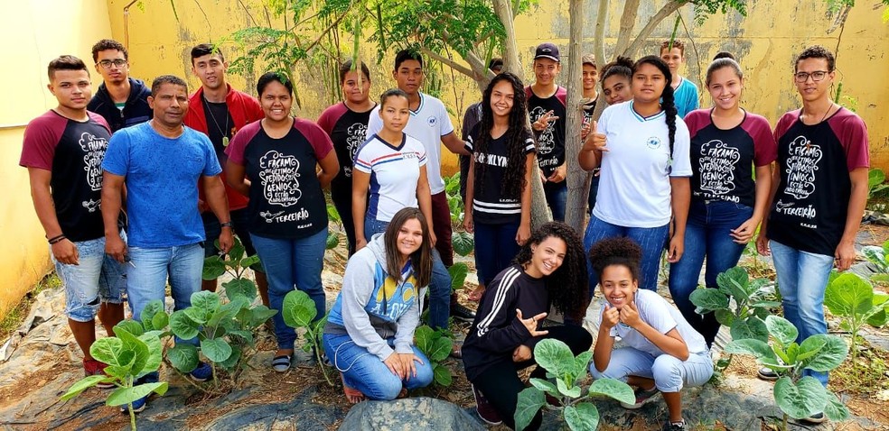 Alunos do Ensino Fundamental I, II e Ensino MÃ©dio estudam matÃ©rias sobre empreendedorismo, negÃ³cios e finanÃ§as. â Foto: Cleuma Rodrigues / Arquivo pessoal