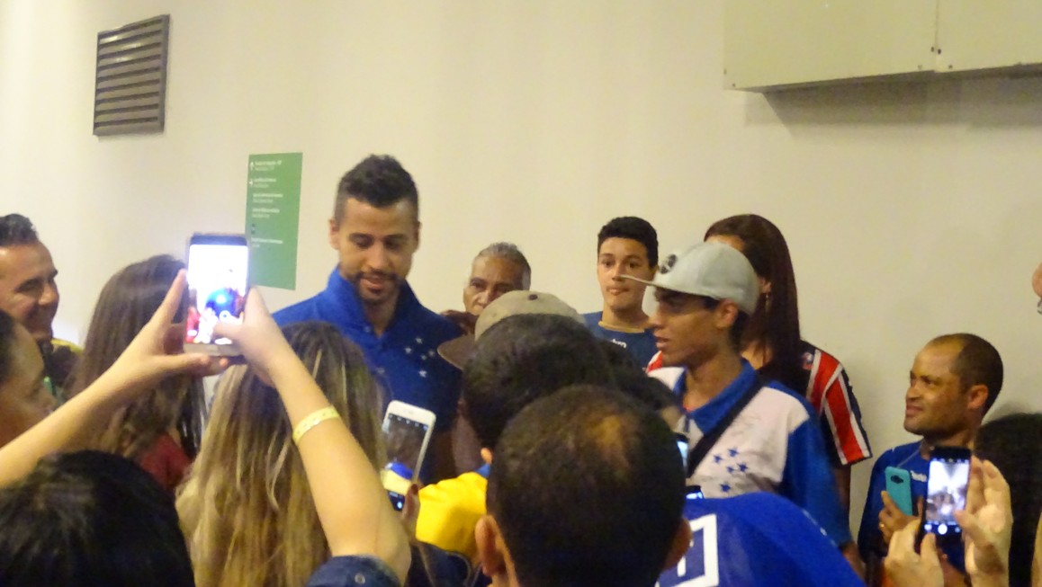Ultramaratonista? Fábio tem prorrogação na volta ao gol do Cruzeiro e fecha o Mineirão