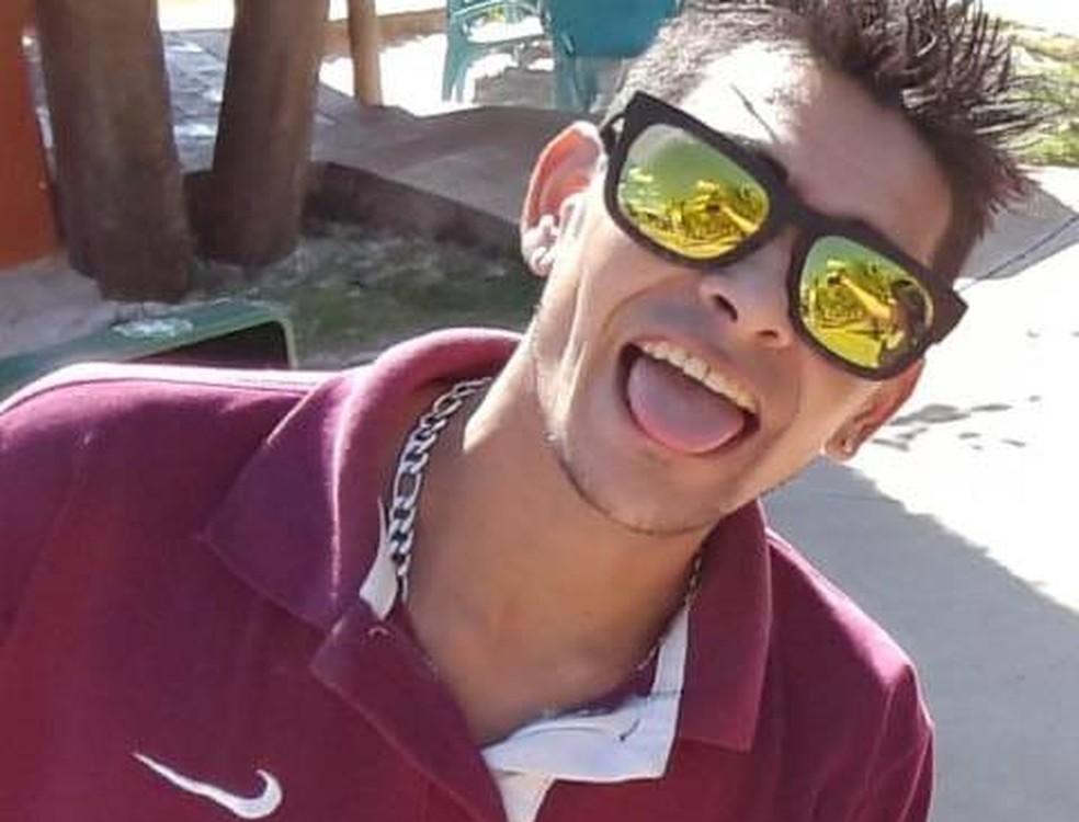 Homem fazia churrasco com amigos e morreu após pular de cachoeira em Oriente — Foto: Arquivo pessoal