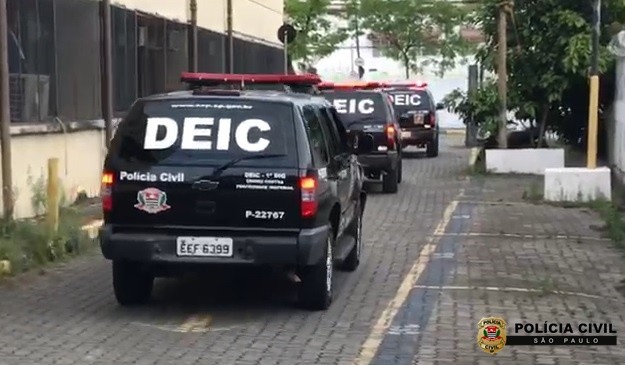 Polícia prende trio suspeito de praticar roubos usando PIX no litoral de SP