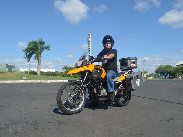 Viagem de moto, sozinho, por todos os países na América do Sul